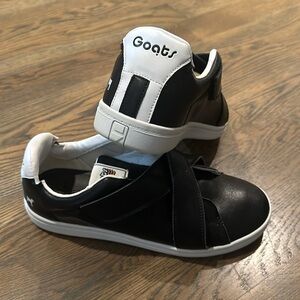 New GOATS leather sneakers